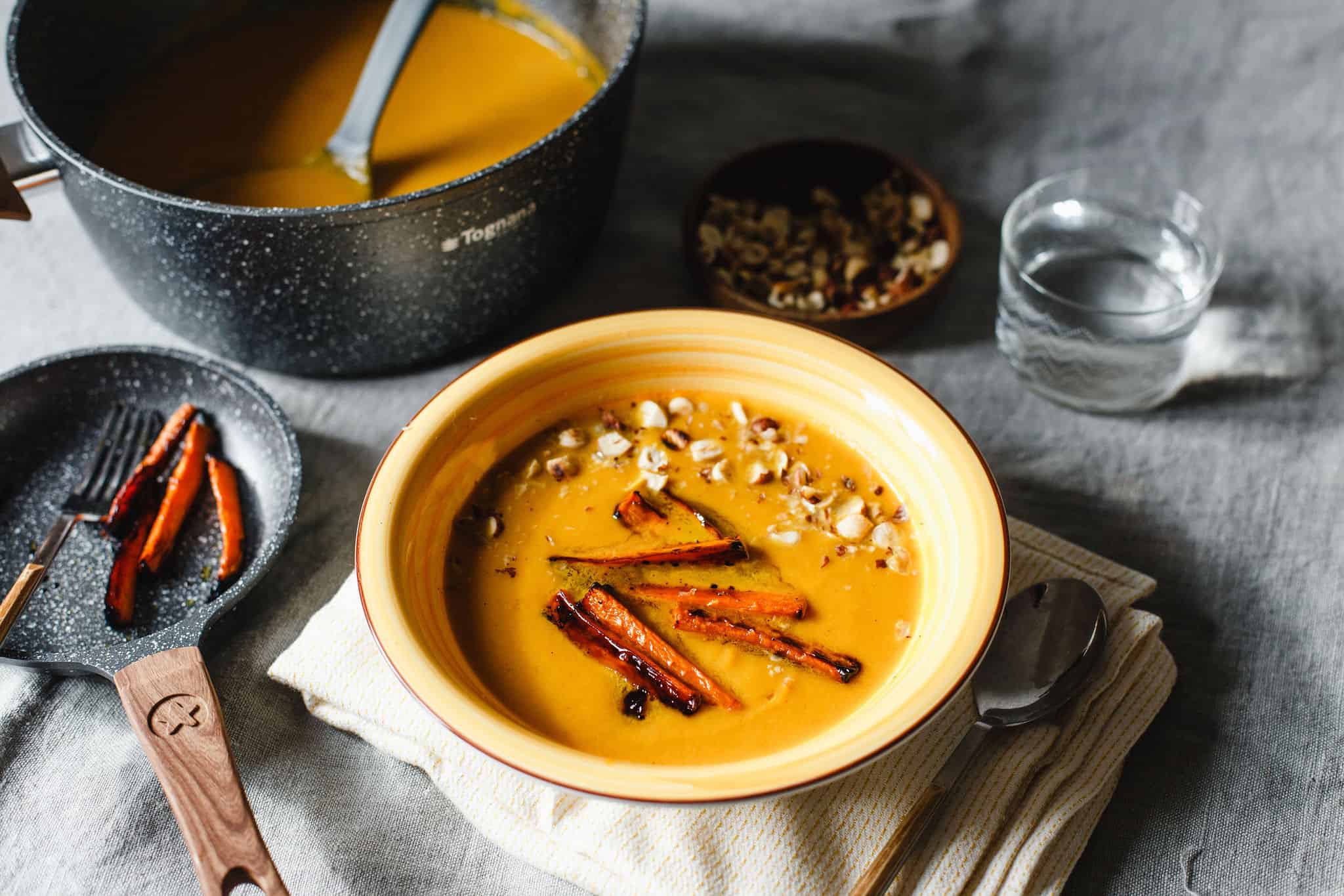 Sültsárgarépa-krémleves almával