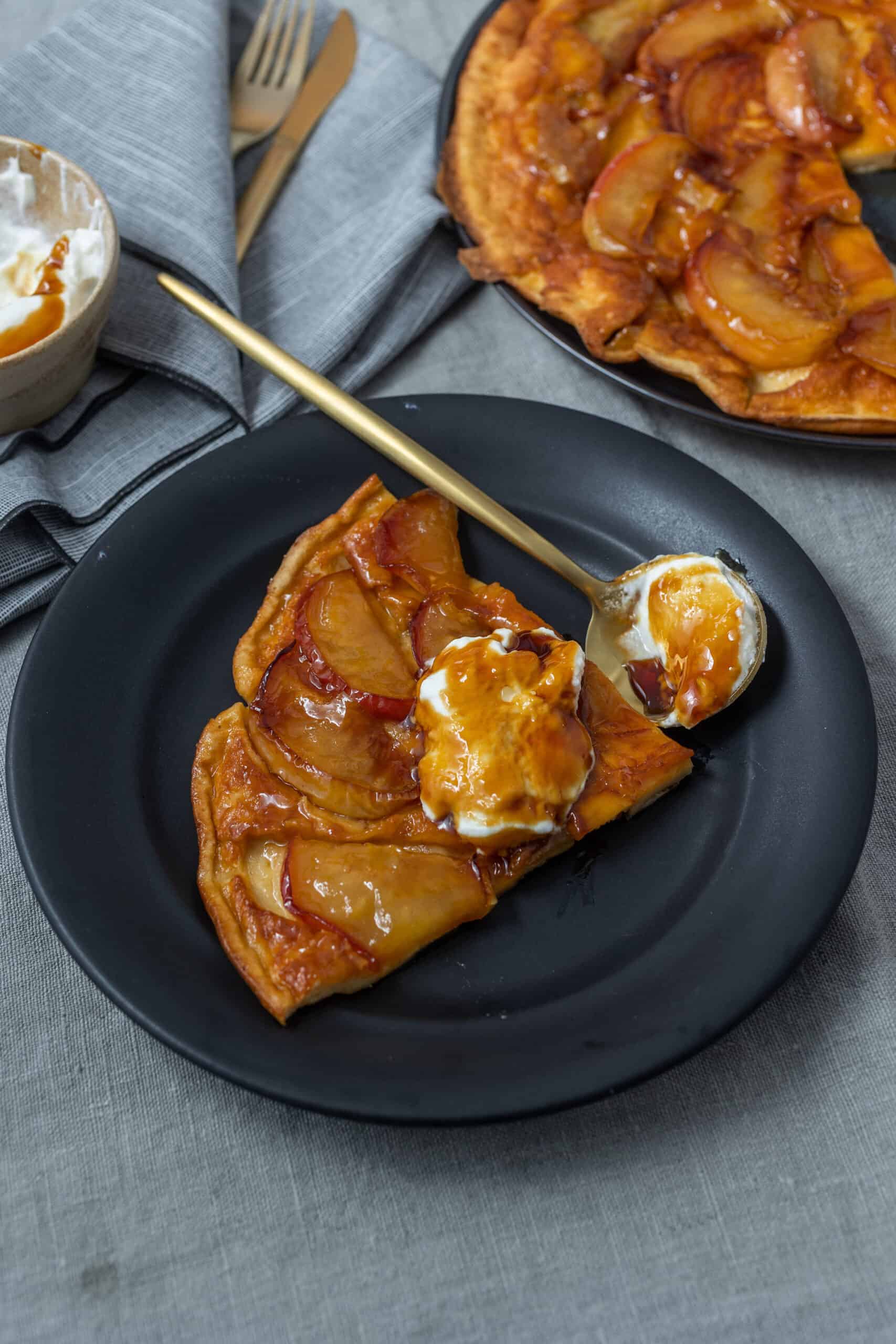 Almás fordított palacsinta