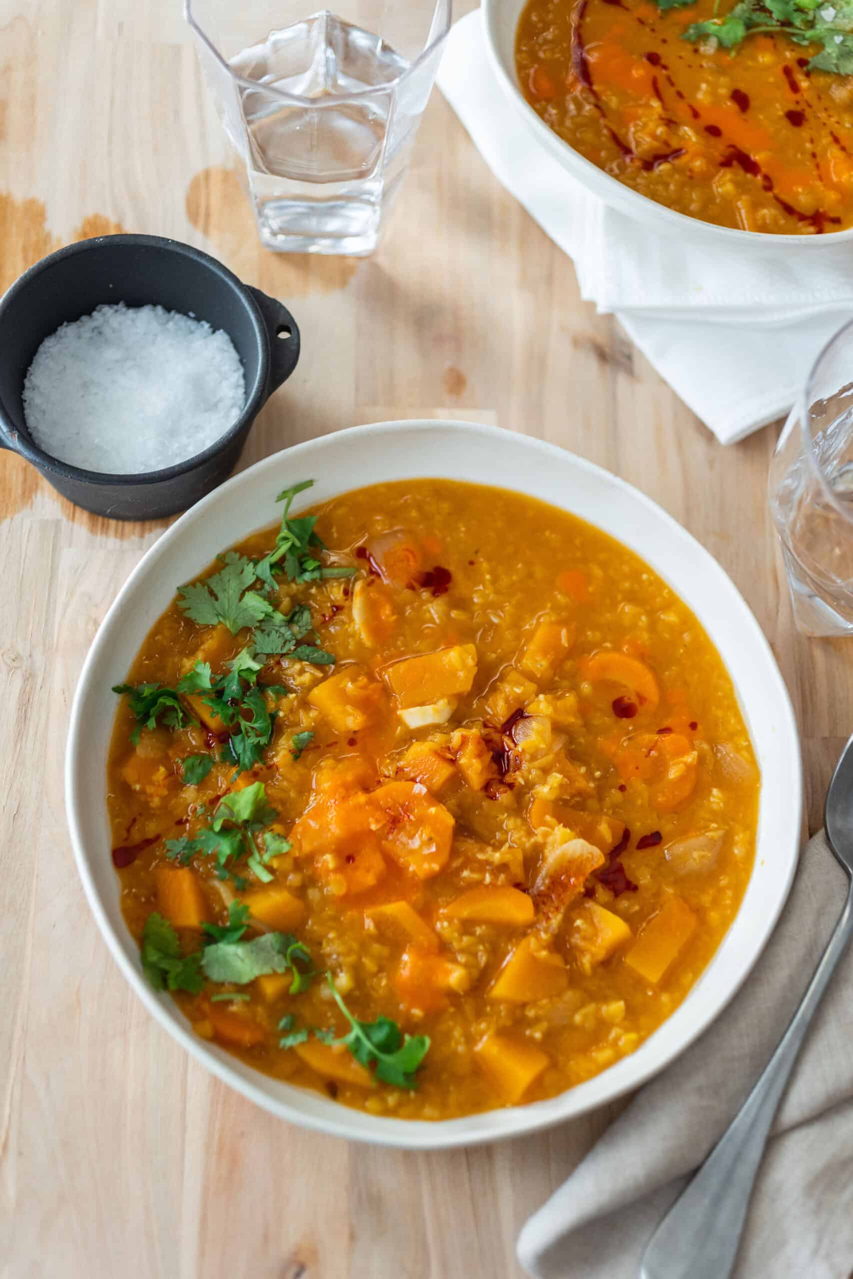 Édesburgonyás vöröslencse-leves