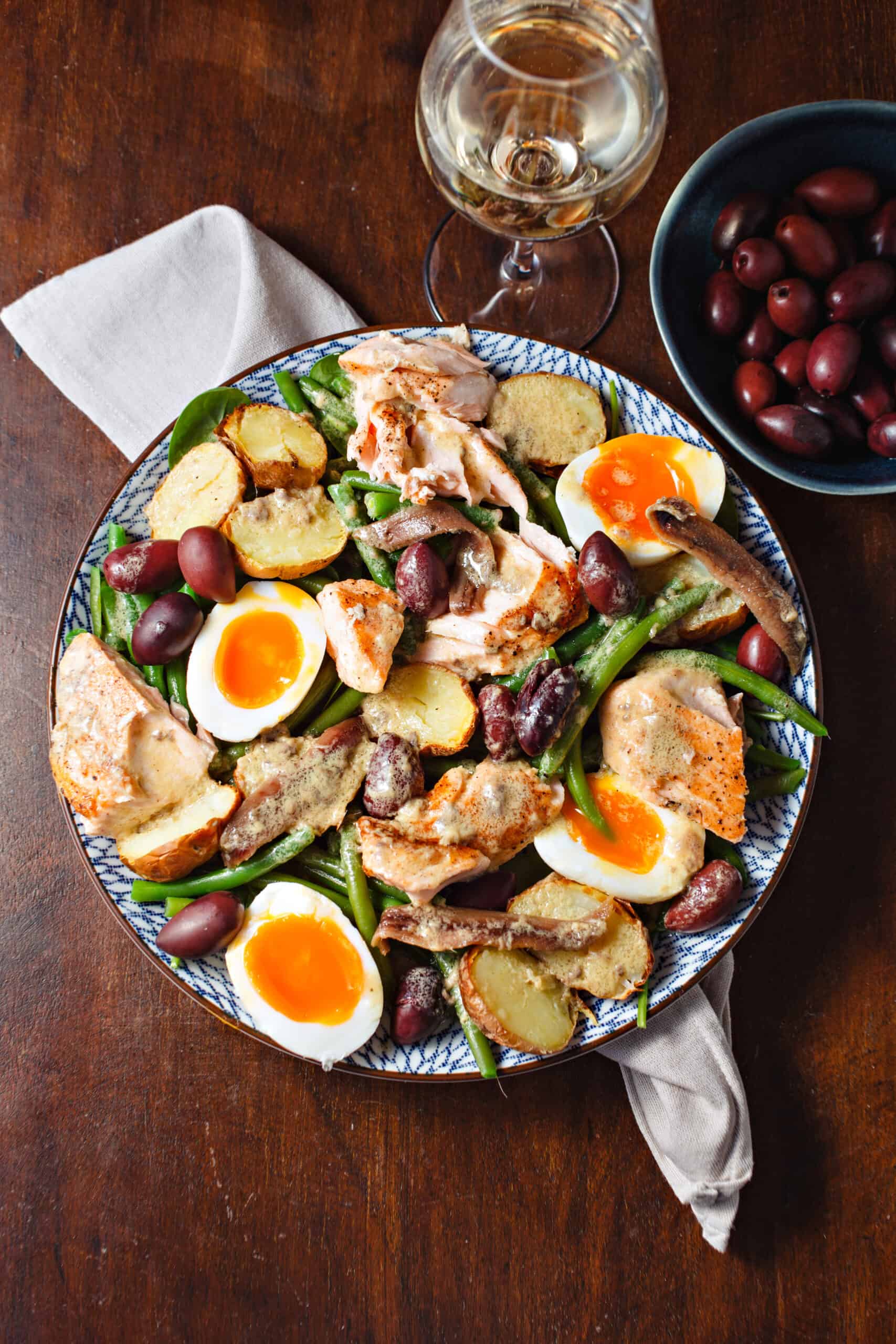 Nizzai saláta lazaccal