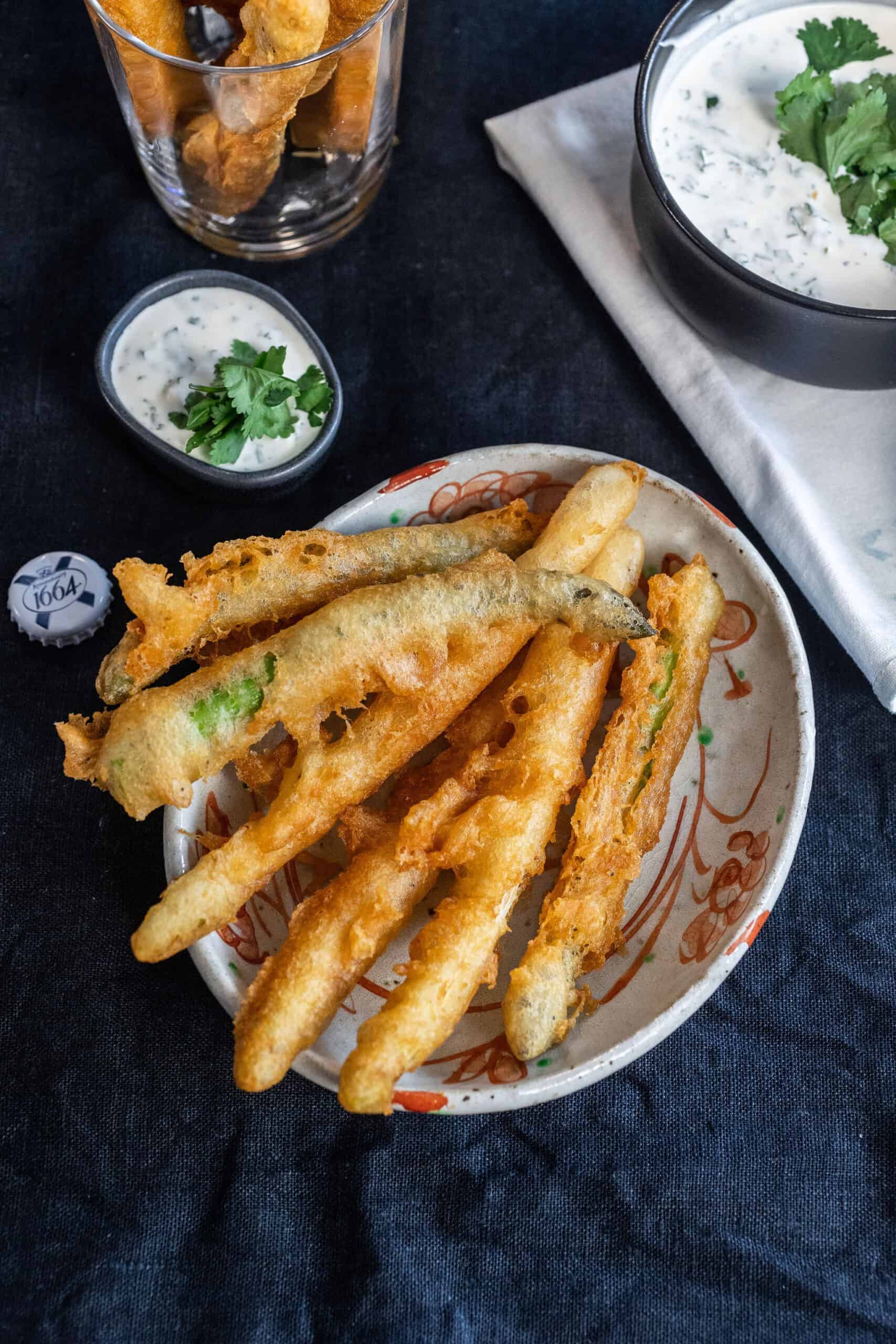 Spárgatempura korianderes mártogatóssal