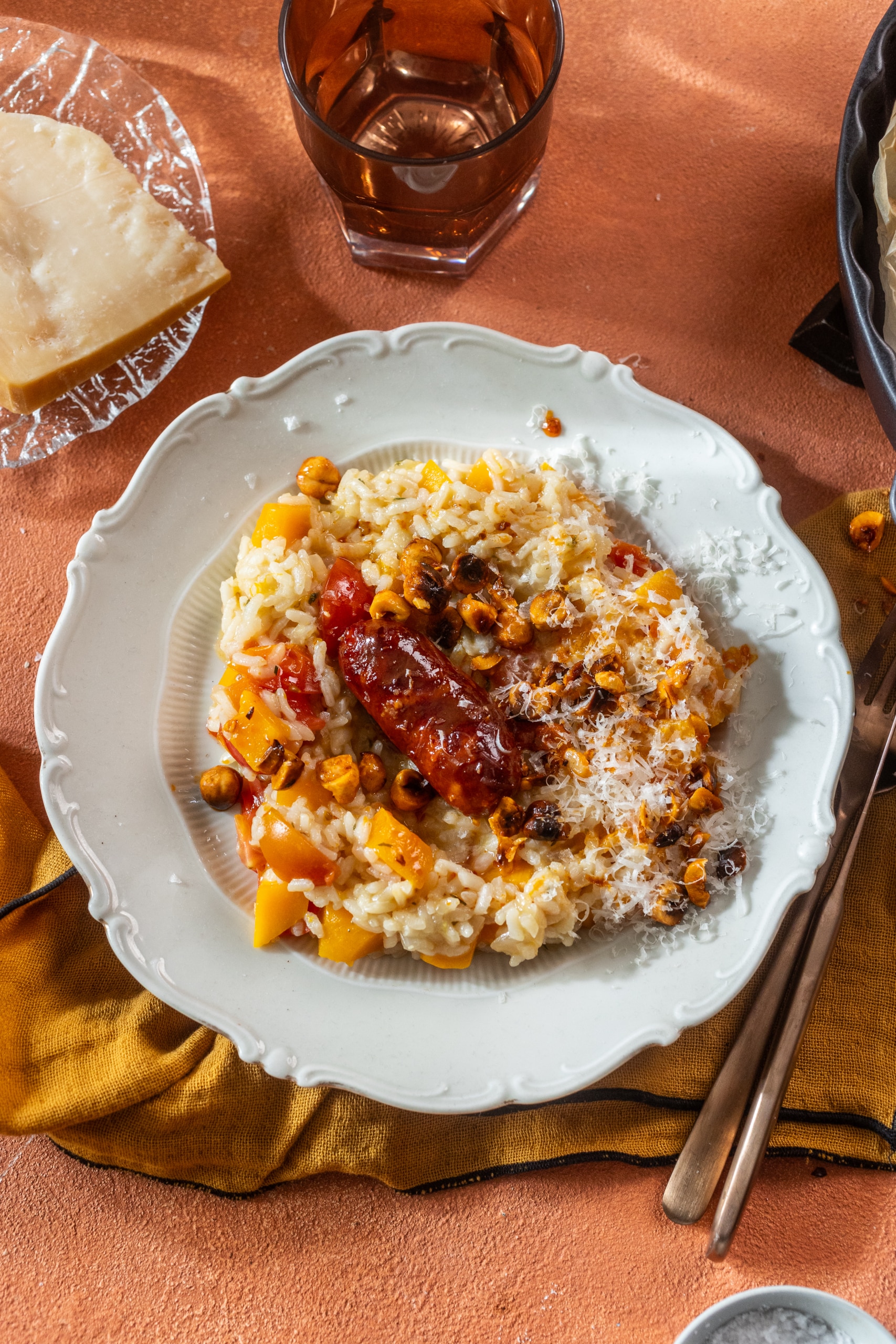 Sütőtökös-paradicsomos rizottó kolbásszal