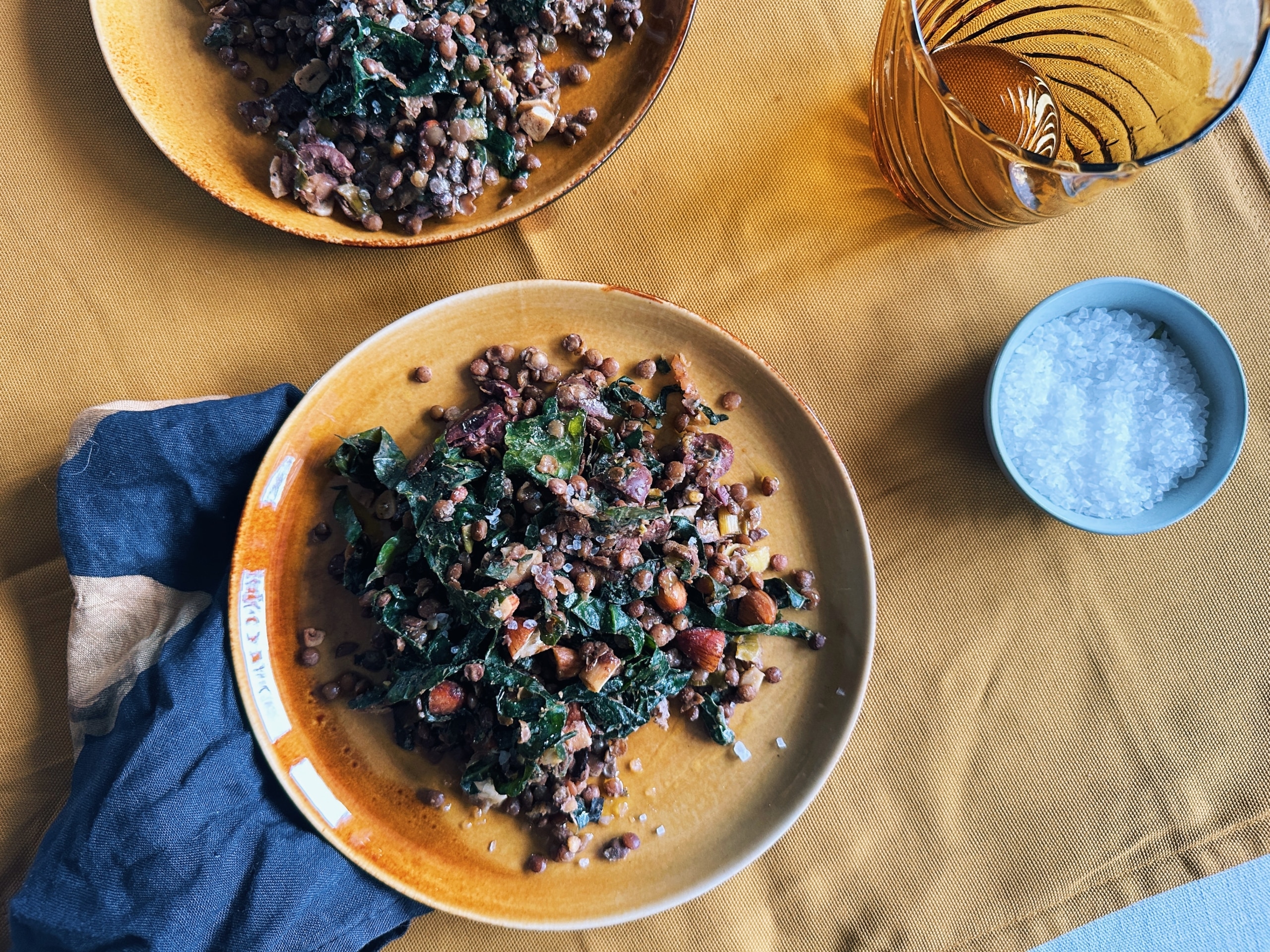 Lencsesaláta fodros kellel