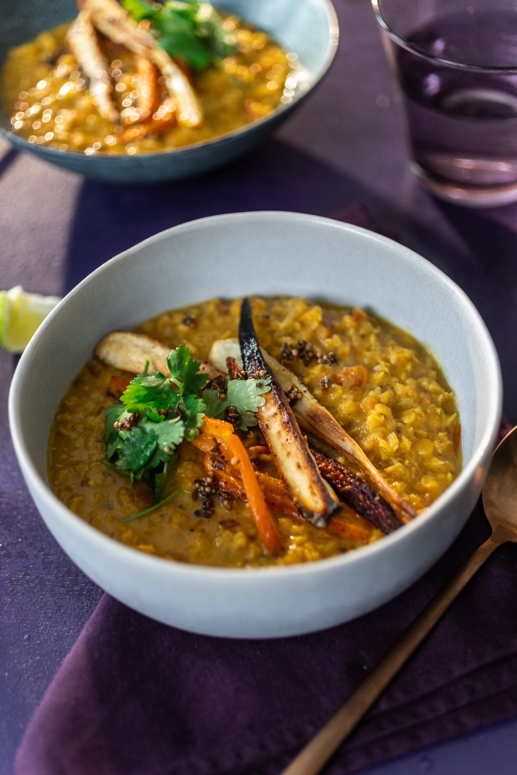 Vöröslencse-leves sült zöldségekkel