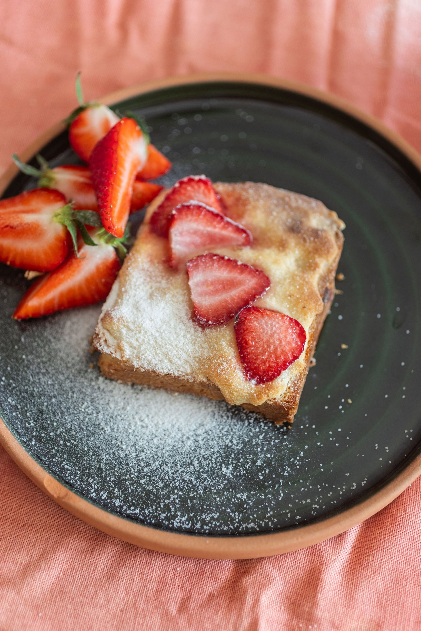 Bostock briós eperrel