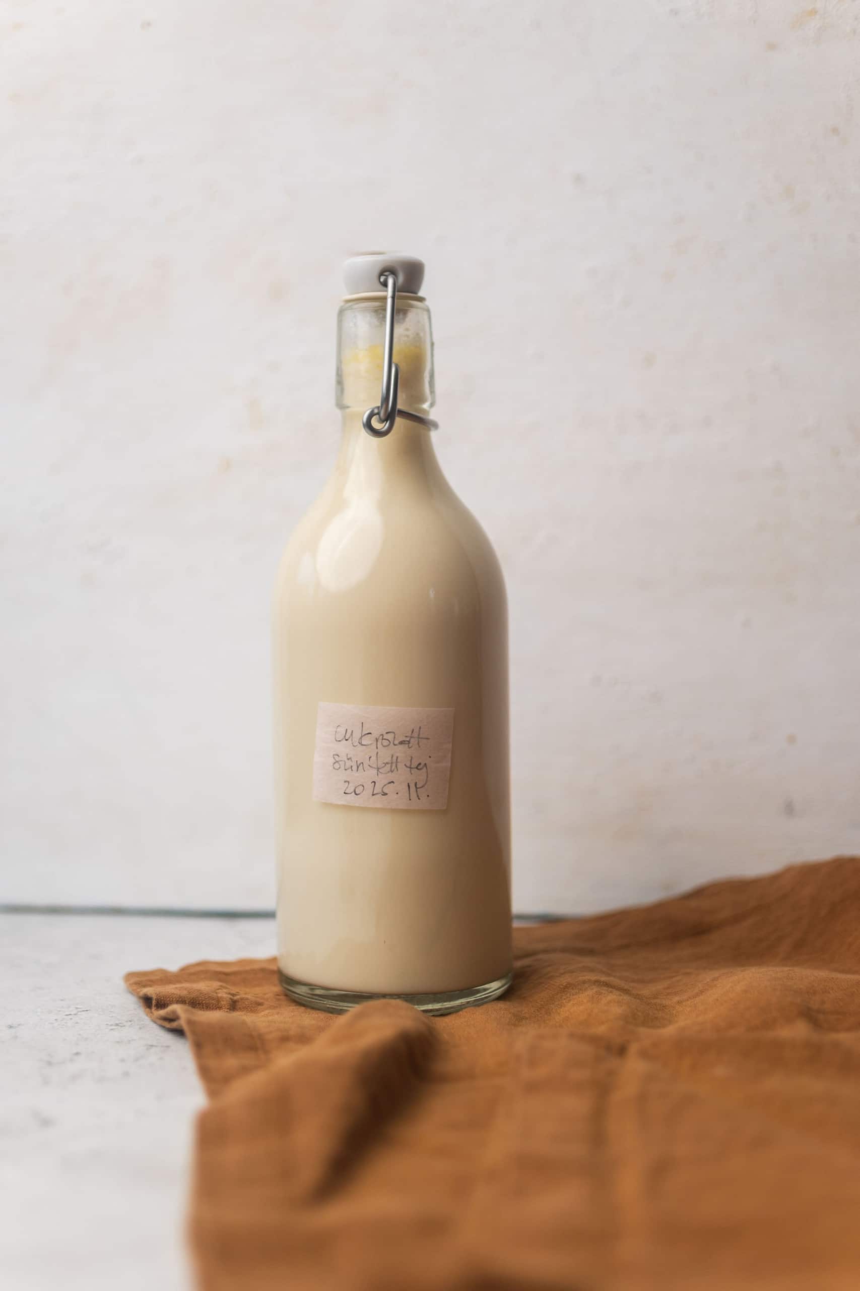 Otthon készített cukrozott sűrített tej